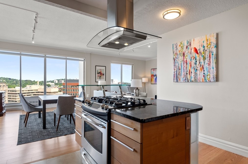 33 Pond Ave #ph1216, Brookline, MA 02445