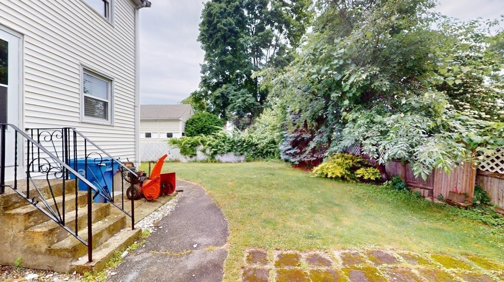 30 Webster St #30, Watertown, MA 02472