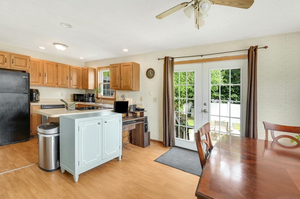 83 Derby St, Worcester, MA 01604