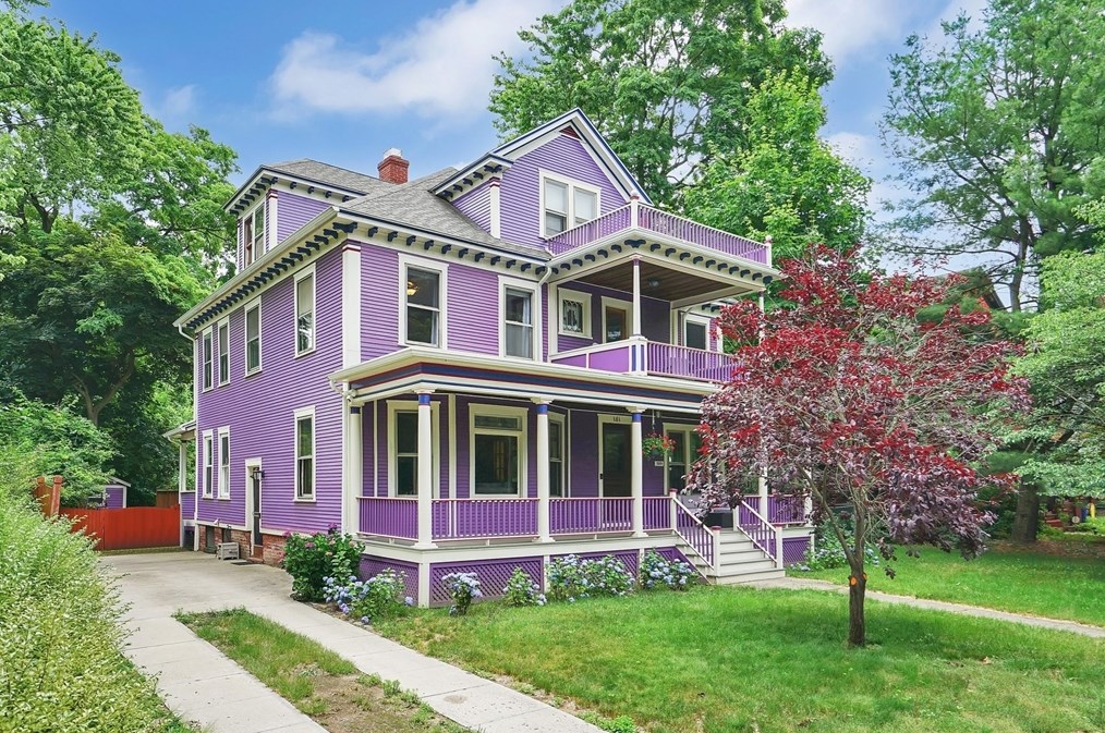 161 Longhill St, Springfield, MA 01104