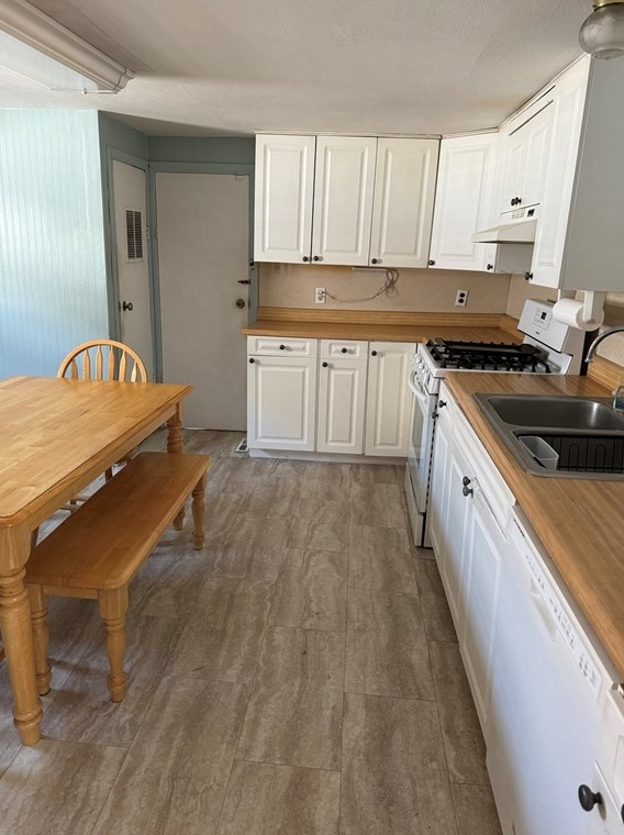 105 Main St, Fairhaven MA 02719-3046 exterior