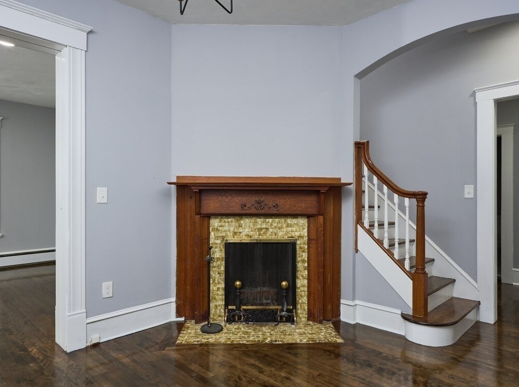 24 Fiske St, Worcester, MA 01602