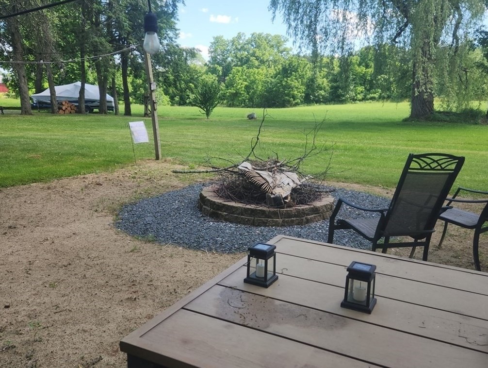 717 College Hwy, Southwick, MA 01077