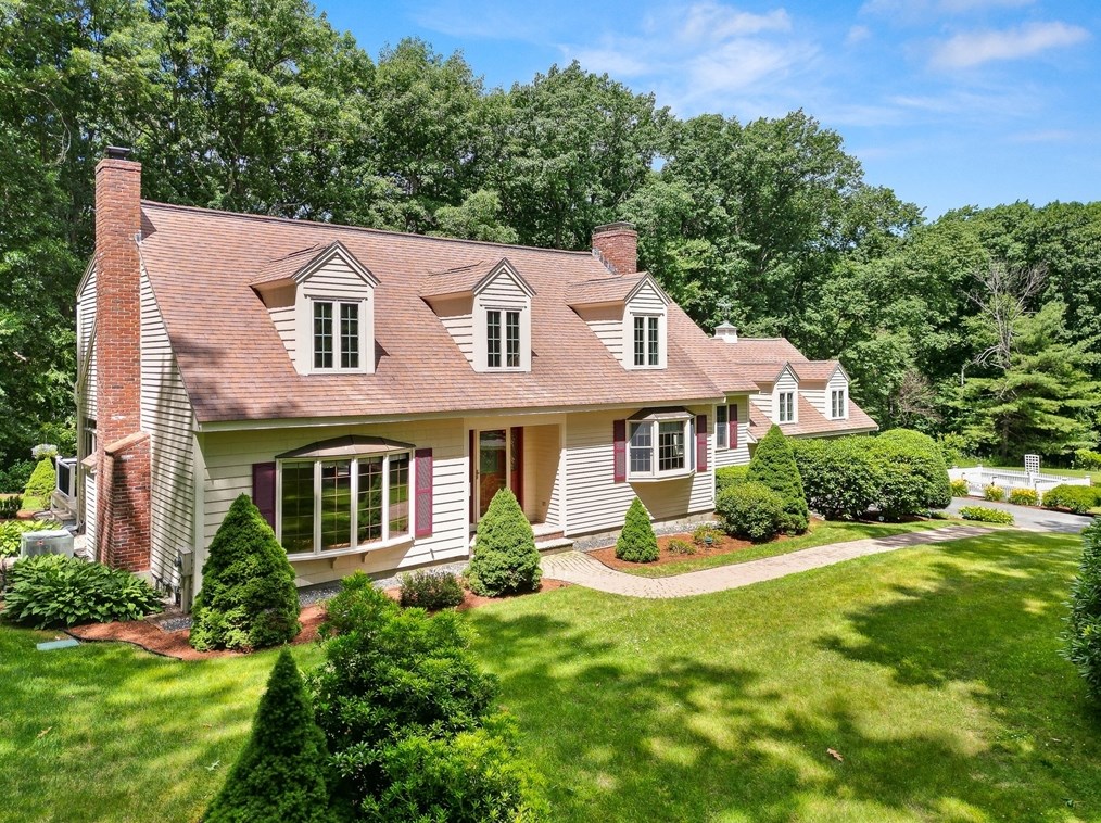 22 Brady Loop, Andover, MA 01810