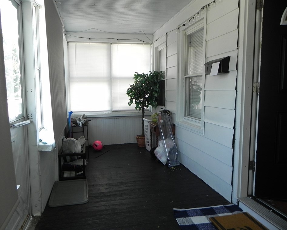 21-23 Santa Barbara St, Springfield, MA 01104