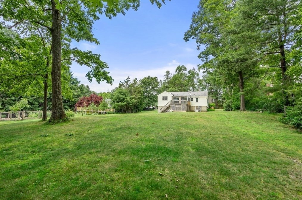 22 Chester St, Andover, MA 01810