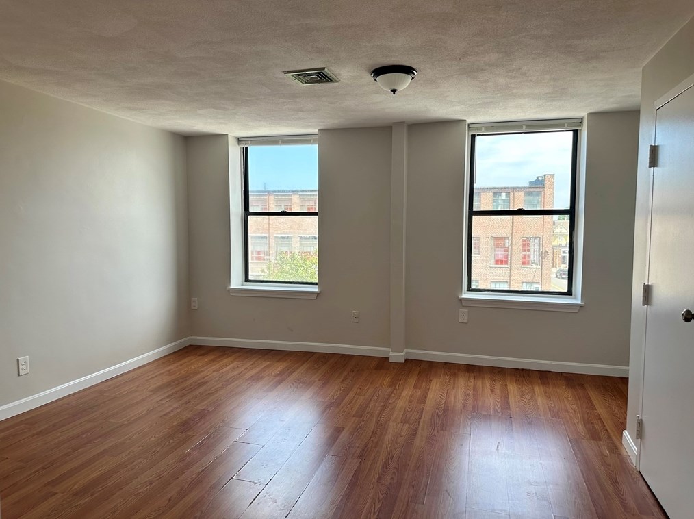 94 Eastern Ave #8, Malden, MA 02148