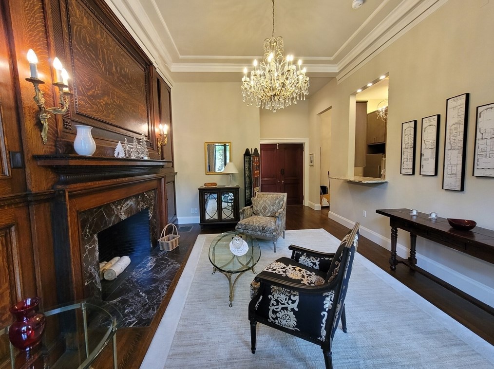 403 Commonwealth #2f, Boston, MA 02115