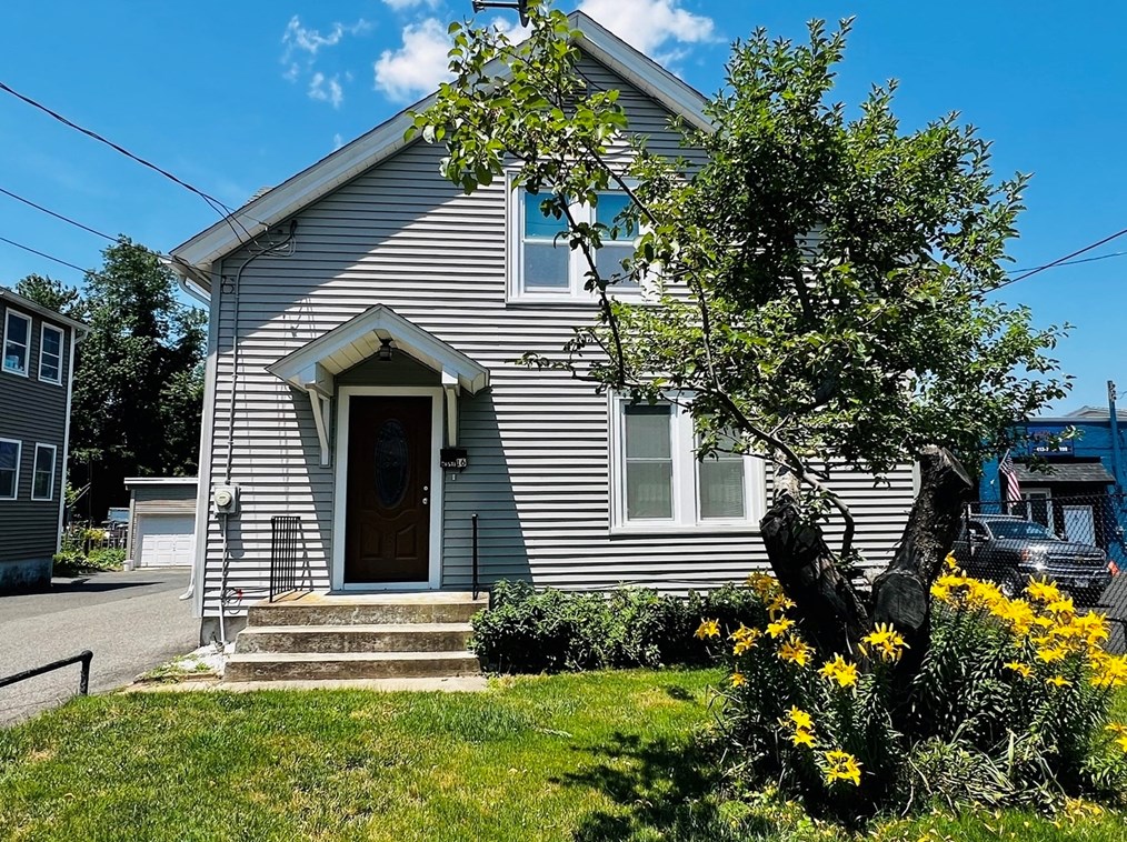 16 Rogers Ave, Springfield, MA 01151