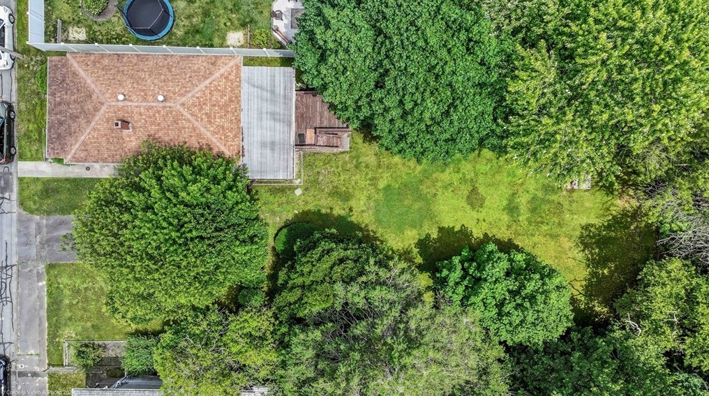 7 Fairlawn Ave, Fairhaven, MA 02719