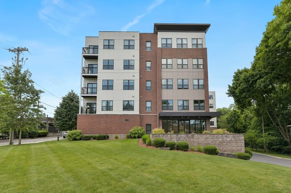 999 Hancock St, Quincy MA  02169-2101 exterior