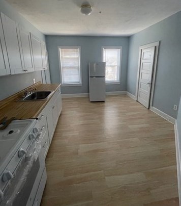 44-44A Oakland Ave, Methuen MA  01844-3674 exterior