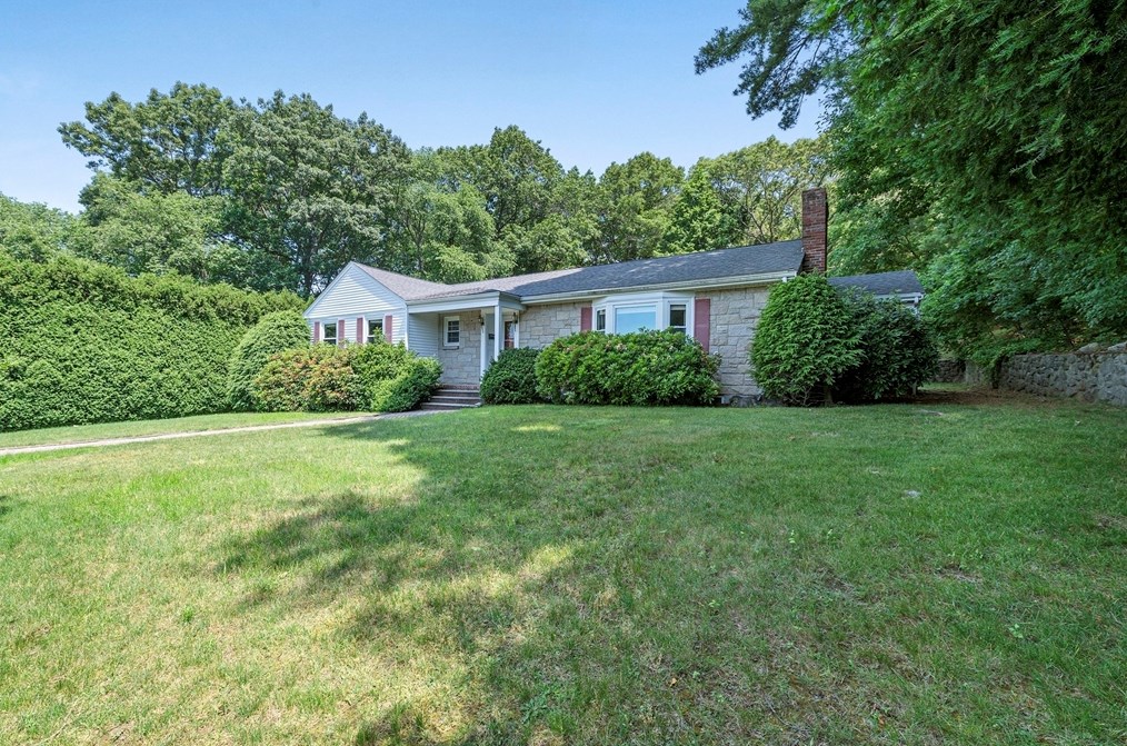 75 Partridge Ln, Belmont, MA 02478