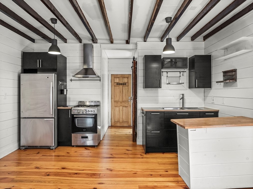 66 Broadway, Haverhill MA  01830-6510 exterior