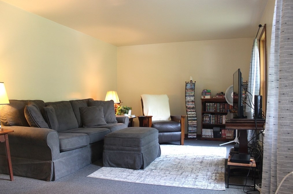 444 Haverhill St, Rowley, MA 01969