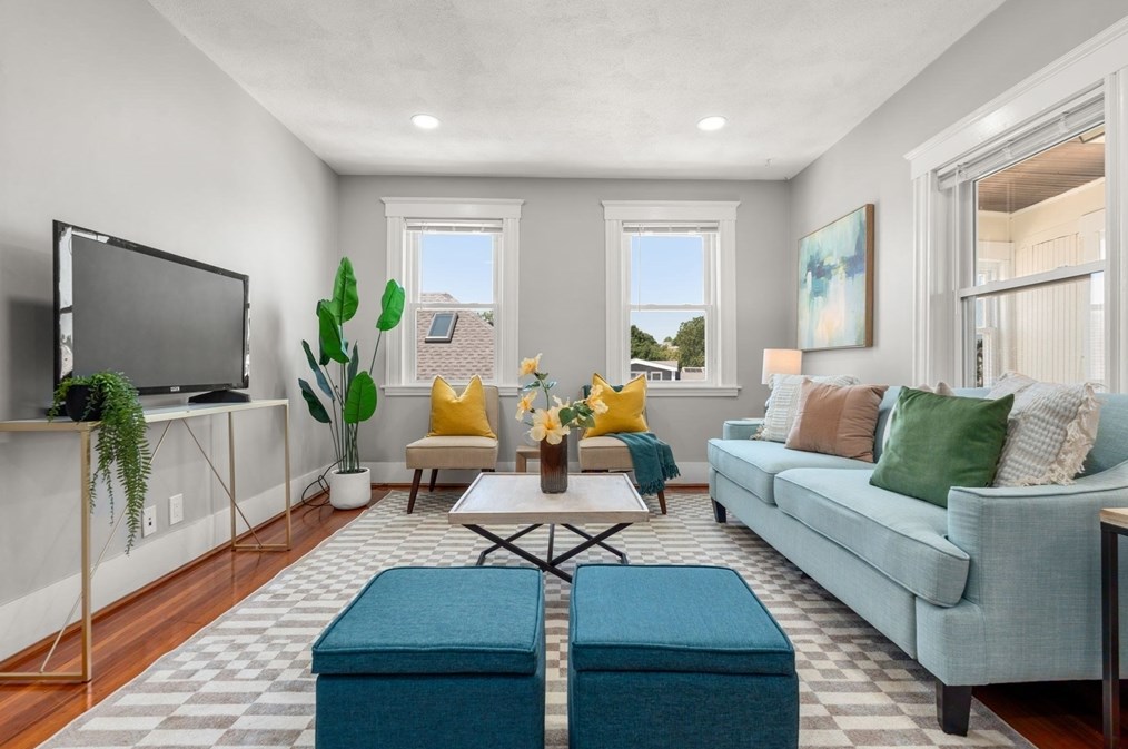 90 Cypress St #2, Watertown, MA 02472