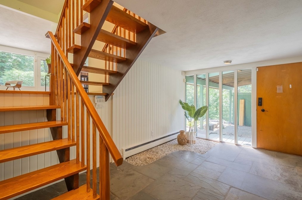 37 Peacock Farm Rd, Lexington, MA 02421-6341