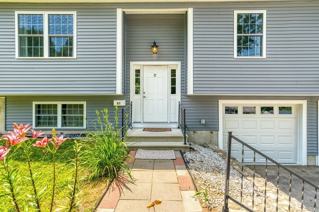 87 Prudential Rd, Worcester, MA 01606