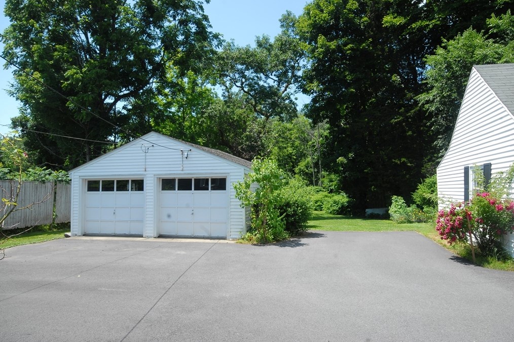 240 Central St, Acton MA 01720-2856 exterior