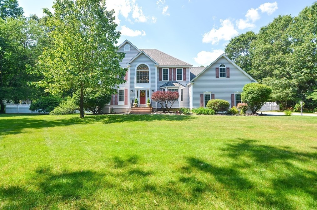 16 Ln Ten Acres Rd, Merrimac, MA 01860