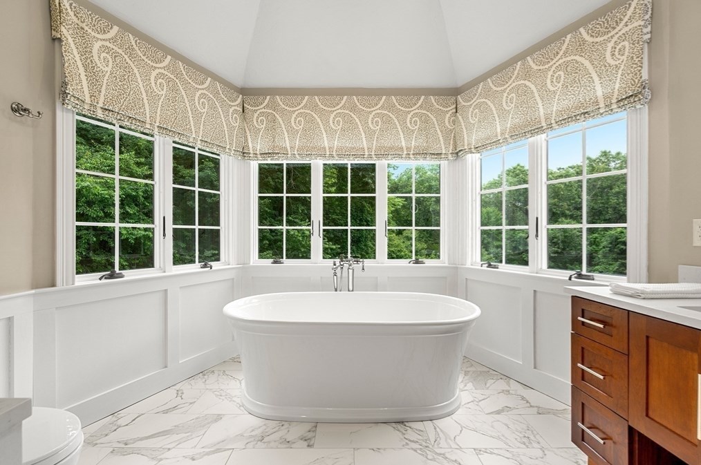 330 Grn St, Northborough MA 01532-1015 exterior