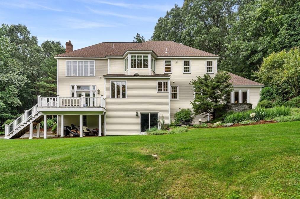 330 Grn St, Northborough MA 01532-1015 exterior