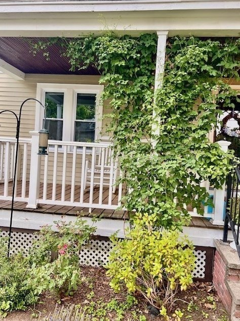 2 Pine St, Chicopee, MA 01020