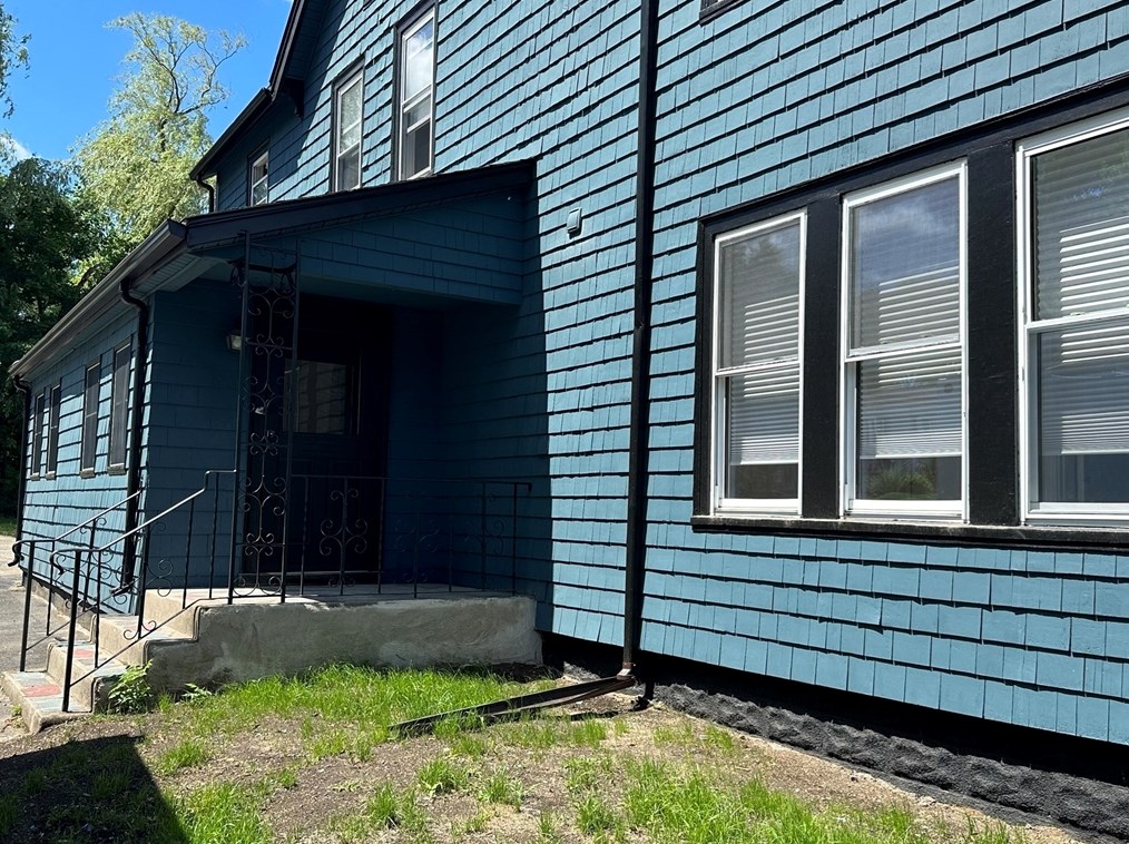 36 Cross St #1, Winchester, MA 01890