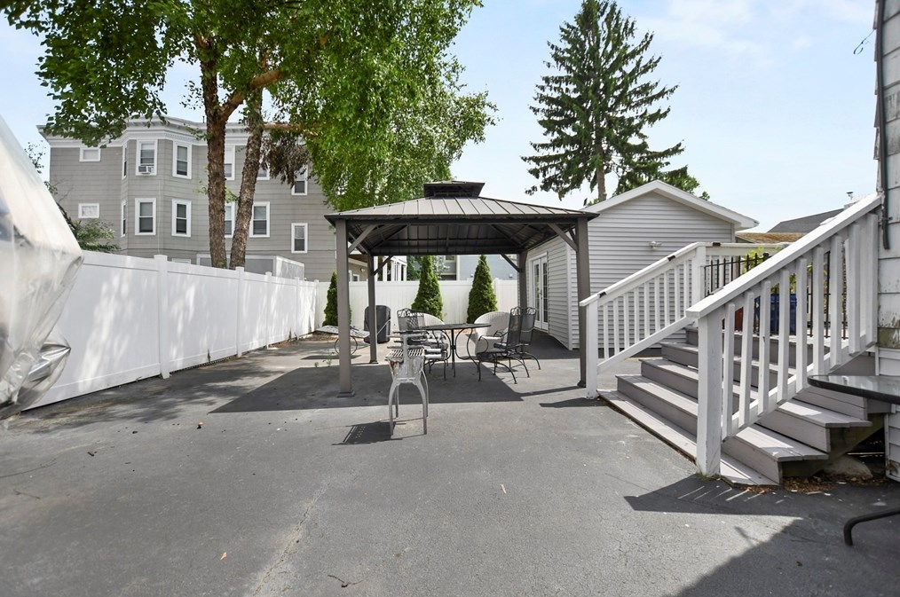 229 Webster St, Malden MA 02148-4426 exterior