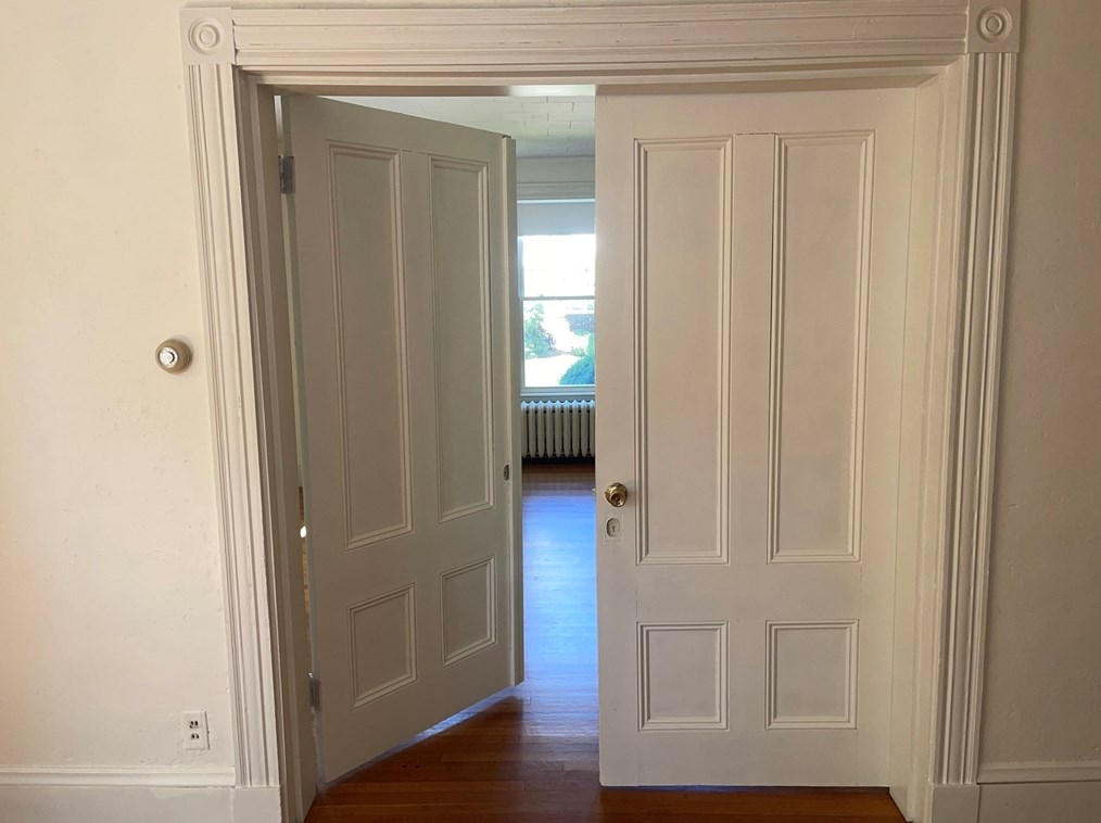 39 Walnut St #1, Natick, MA 01760