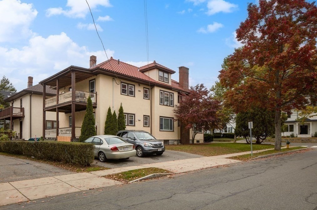 71 Payson Rd #2, Belmont, MA 02478