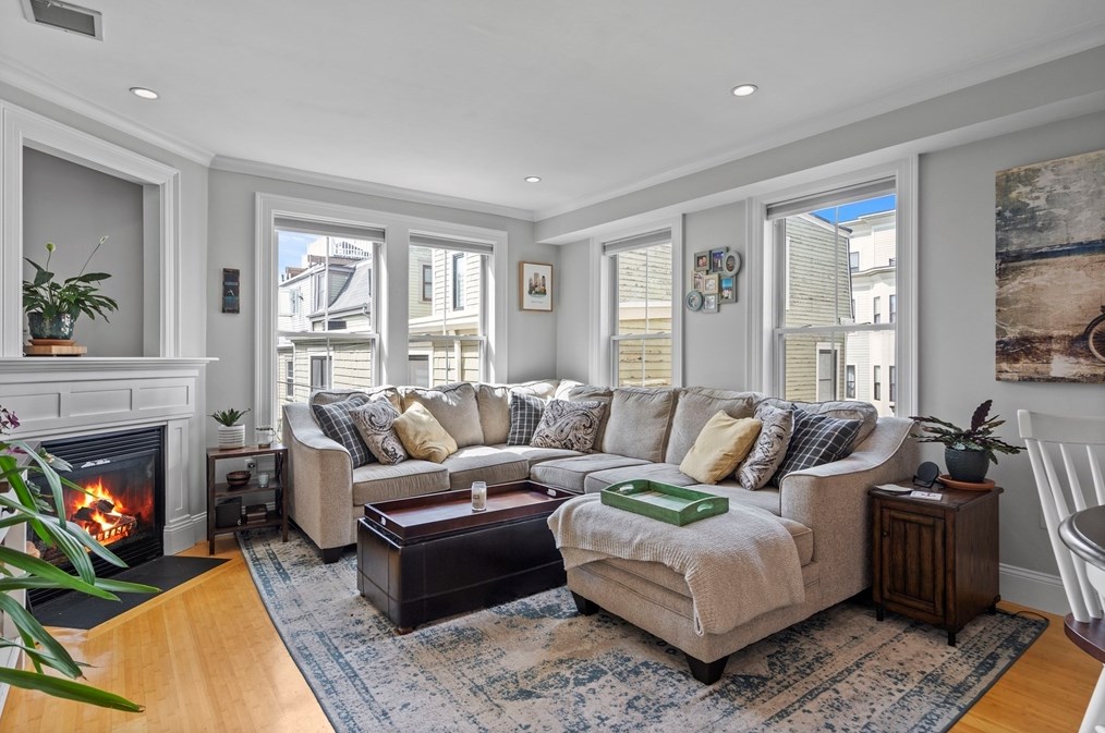 358 Dorchester St Unit 2, Boston, MA