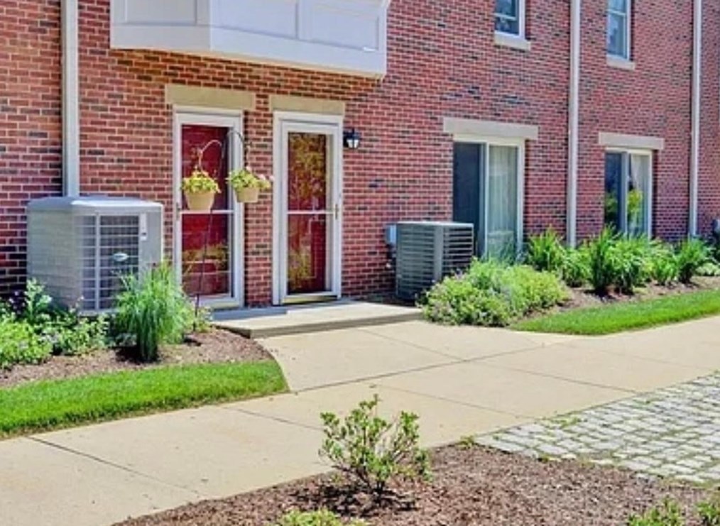 152 Quincy Shore Dr Apt 26, Quincy, MA 02171