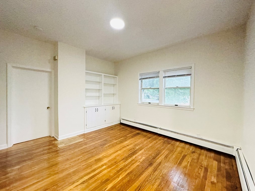 18 Appleton St #1, Somerville, MA 02144