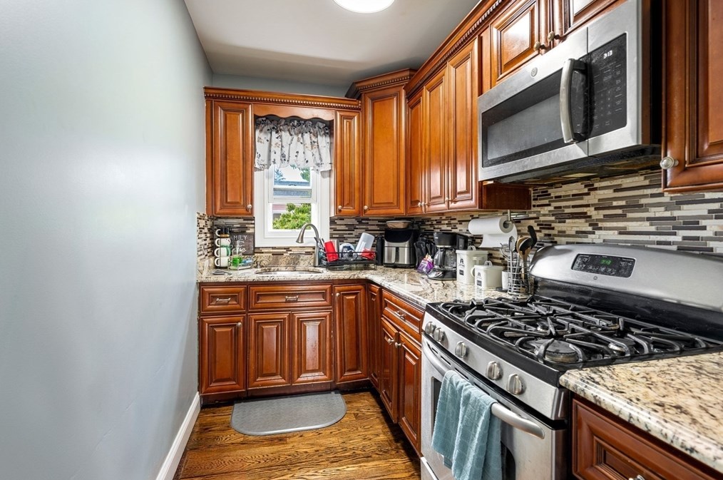 464 High St, Lawrence MA 01841-2322 exterior