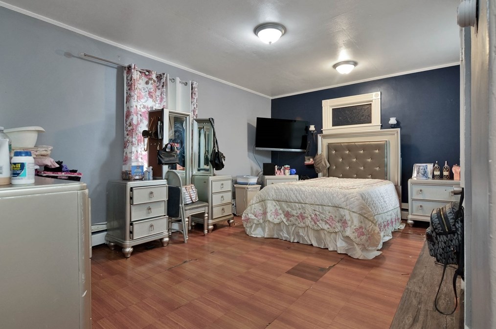 39 Haverhill St, Lawrence MA 01840-1811 exterior