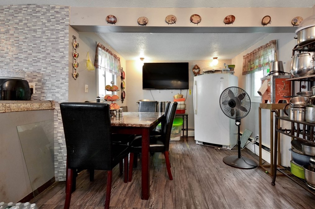 39 Haverhill St, Lawrence MA 01840-1811 exterior