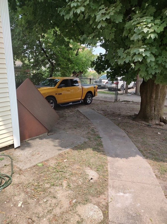 39 Haverhill St, Lawrence MA 01840-1811 exterior