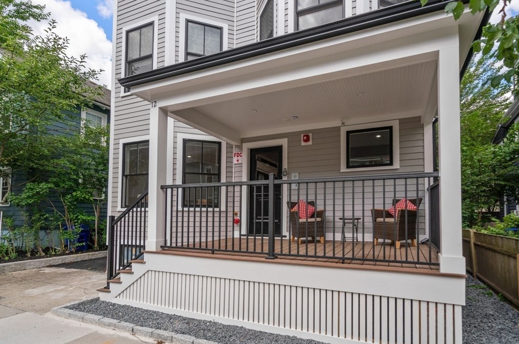 12 Henry #2, Brookline, MA 02445