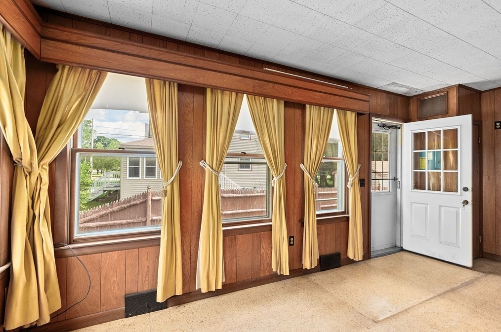 131 Spruce St, Abington, MA 02351