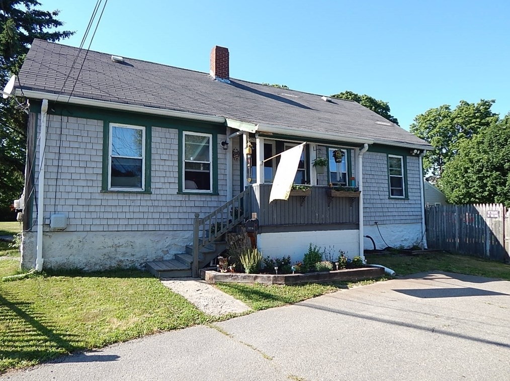1314 Rockdale Ave, New Bedford, MA 02740-1930