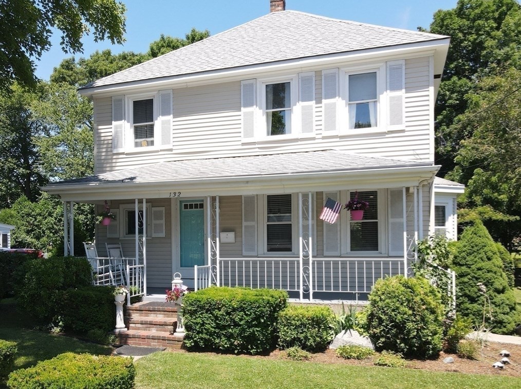 132 Worcester St, East Bridgewater, MA 02324
