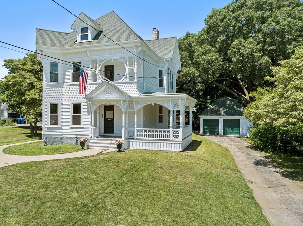 94 Park Ave, Whitman, MA 02382