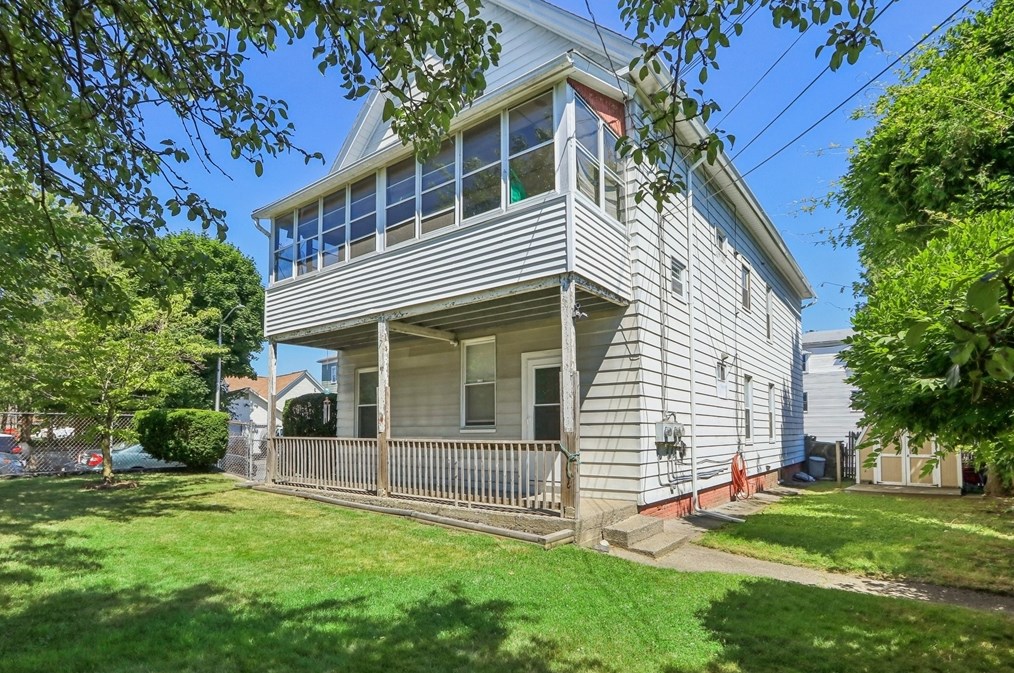53 Eastern Ave, Worcester, MA 01605 exterior