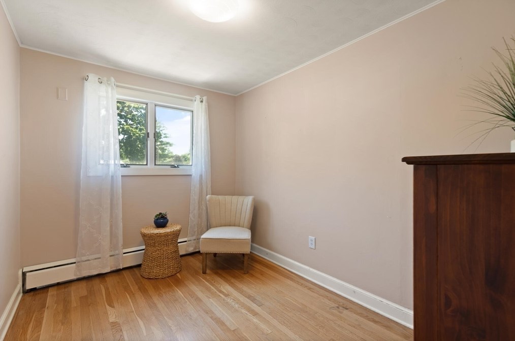 411 Main St, Lancaster MA  01523-2854 exterior