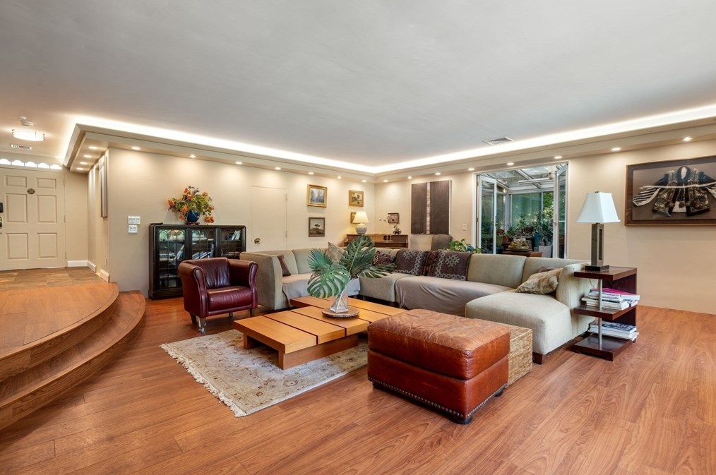 99 Pokonoket Ave, Sudbury, MA 01776