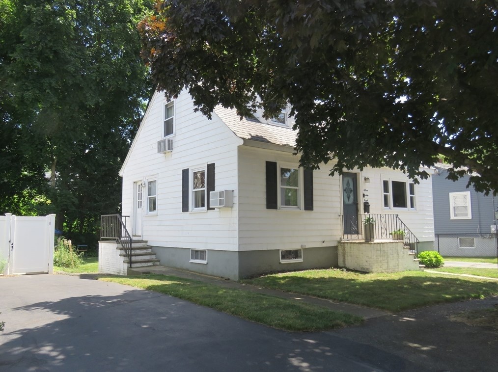 15 Winship St, Malden, MA 02148