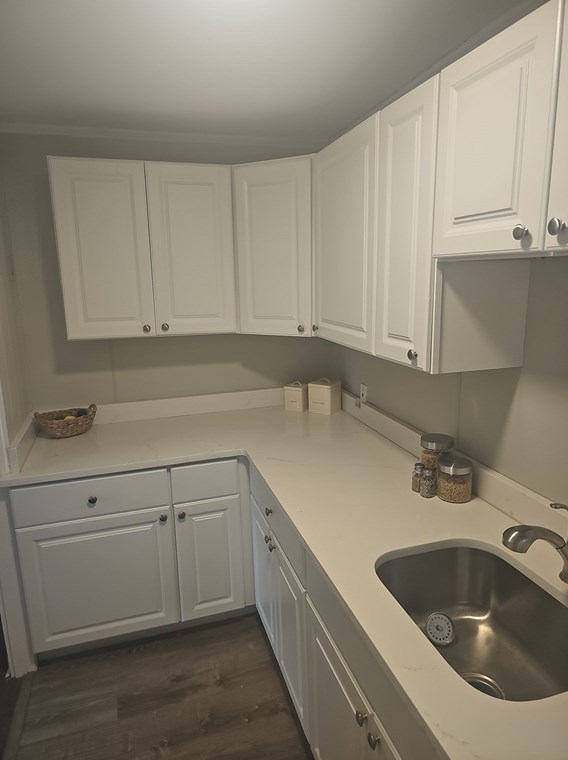 16 Alden Ave, Dartmouth MA 02747-2319 exterior