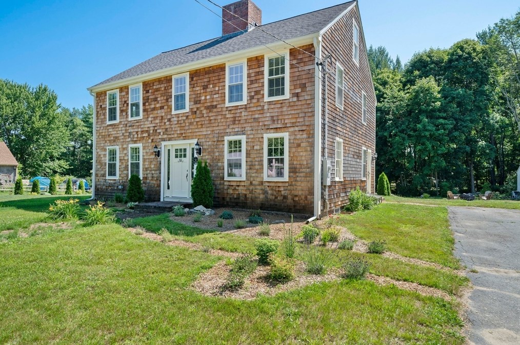 102 Walnut St, East Bridgewater, MA 02324