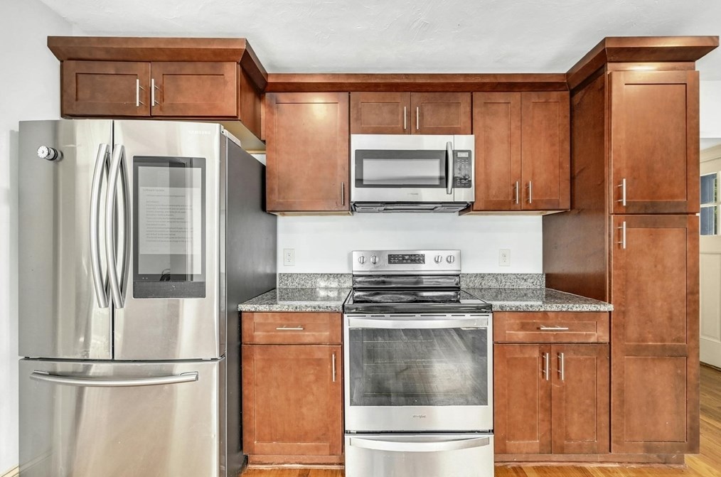 41 Flagg St, Worcester MA  01602-1448 exterior